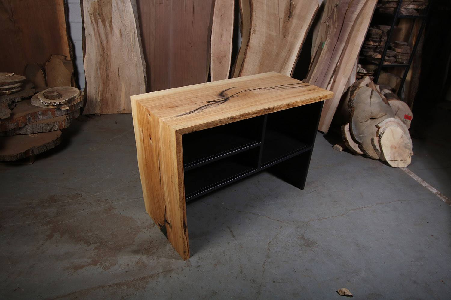 Ash Waterfall Reception Table