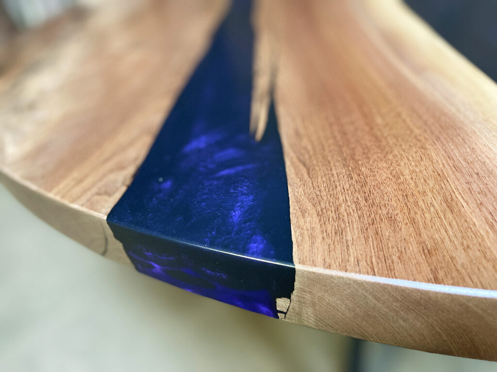 Round Dining Table Toronto - Walnut & Purple Epoxy - epoxy details