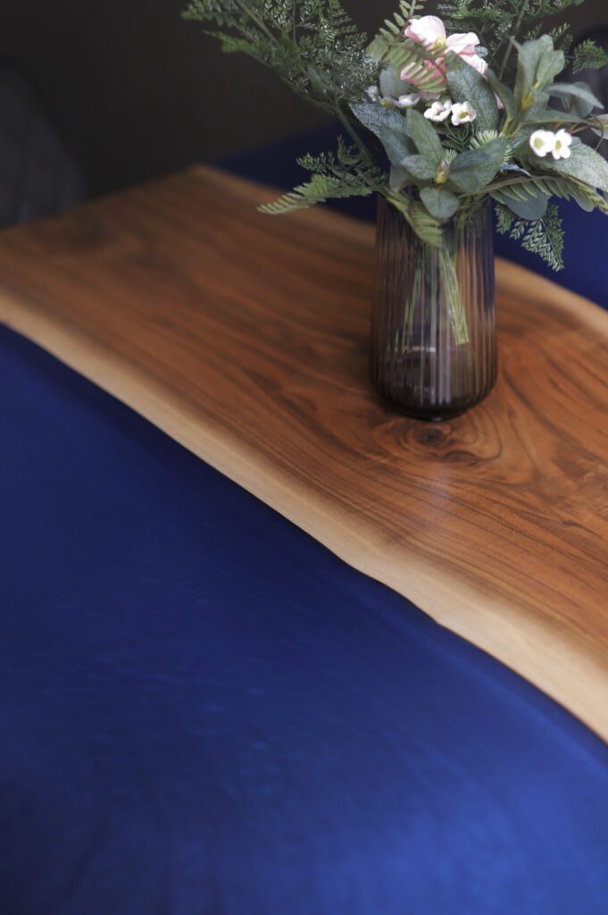 Square Coffee Table in Toronto - Walnut & Blue Epoxy - blue Epoxy Details