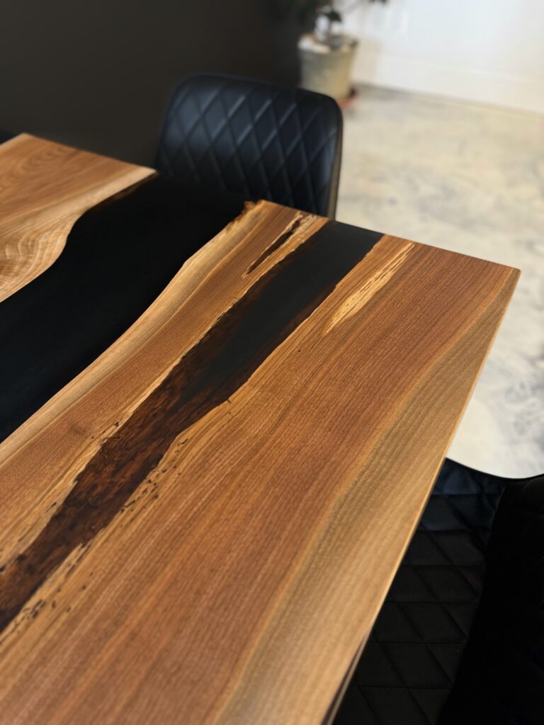 Walnut Dining Room Table - Dark Grey & Clear Epoxy - details walnut