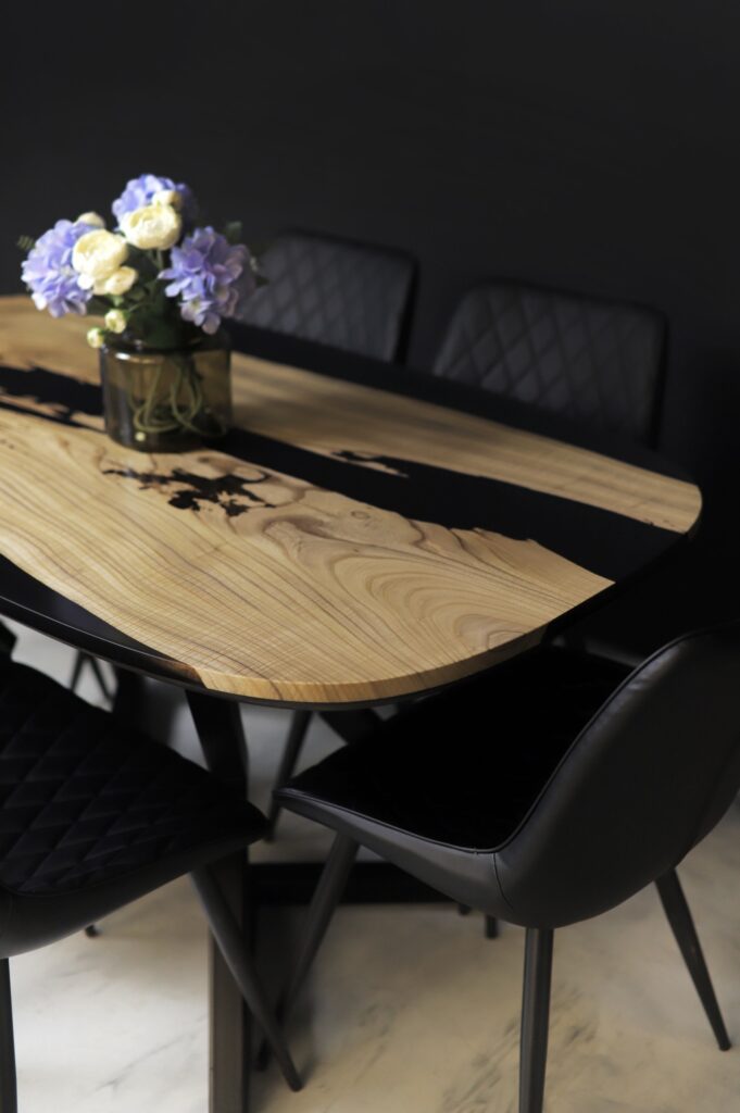 Oval Dining Table Wood - Catalpa & Black Epoxy - corner view wood