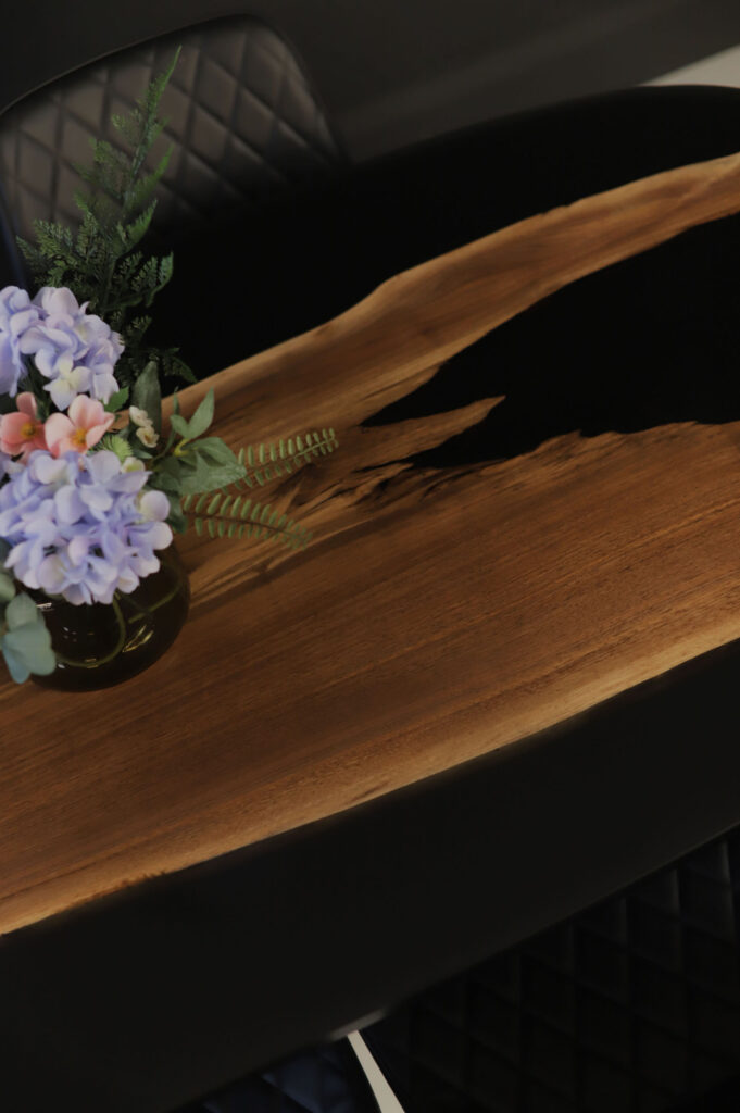 Oval Table Dining Room - Walnut & Black Epoxy - beautiful wood lines