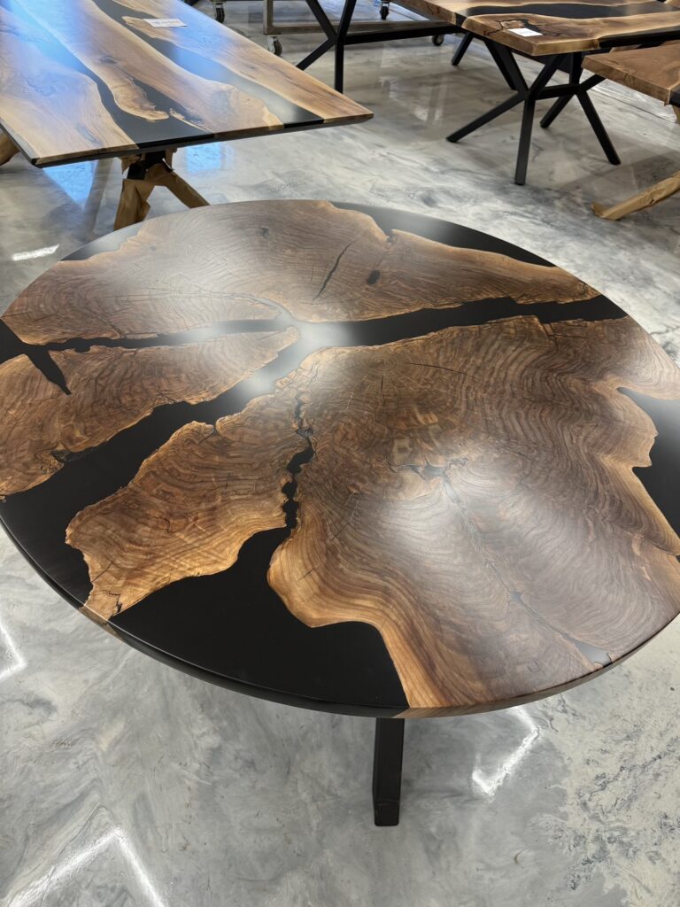 Round Walnut Dining Table with Black Epoxy - Beautiful wood