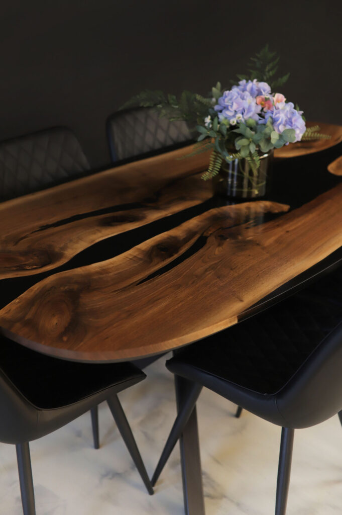 Oval Dining Table Canada - Black Tinted Epoxy - beautiful wood details