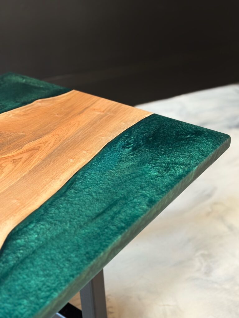 Unique Coffee Table - Maple & Dark Green Epoxy - corner details