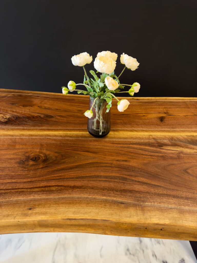 Dining Room Table Live Edge - Walnut & Osmo Finish - wood grain details
