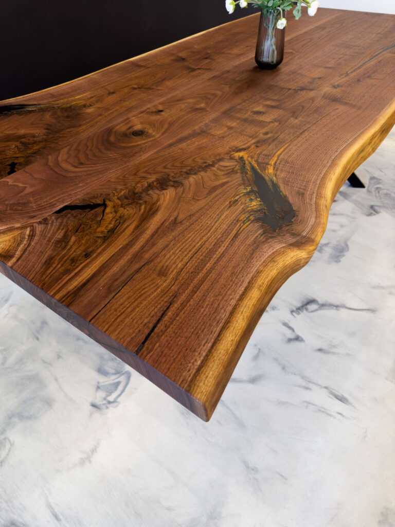 Dining Table Live Edge – All made of Walnut - live edge corner