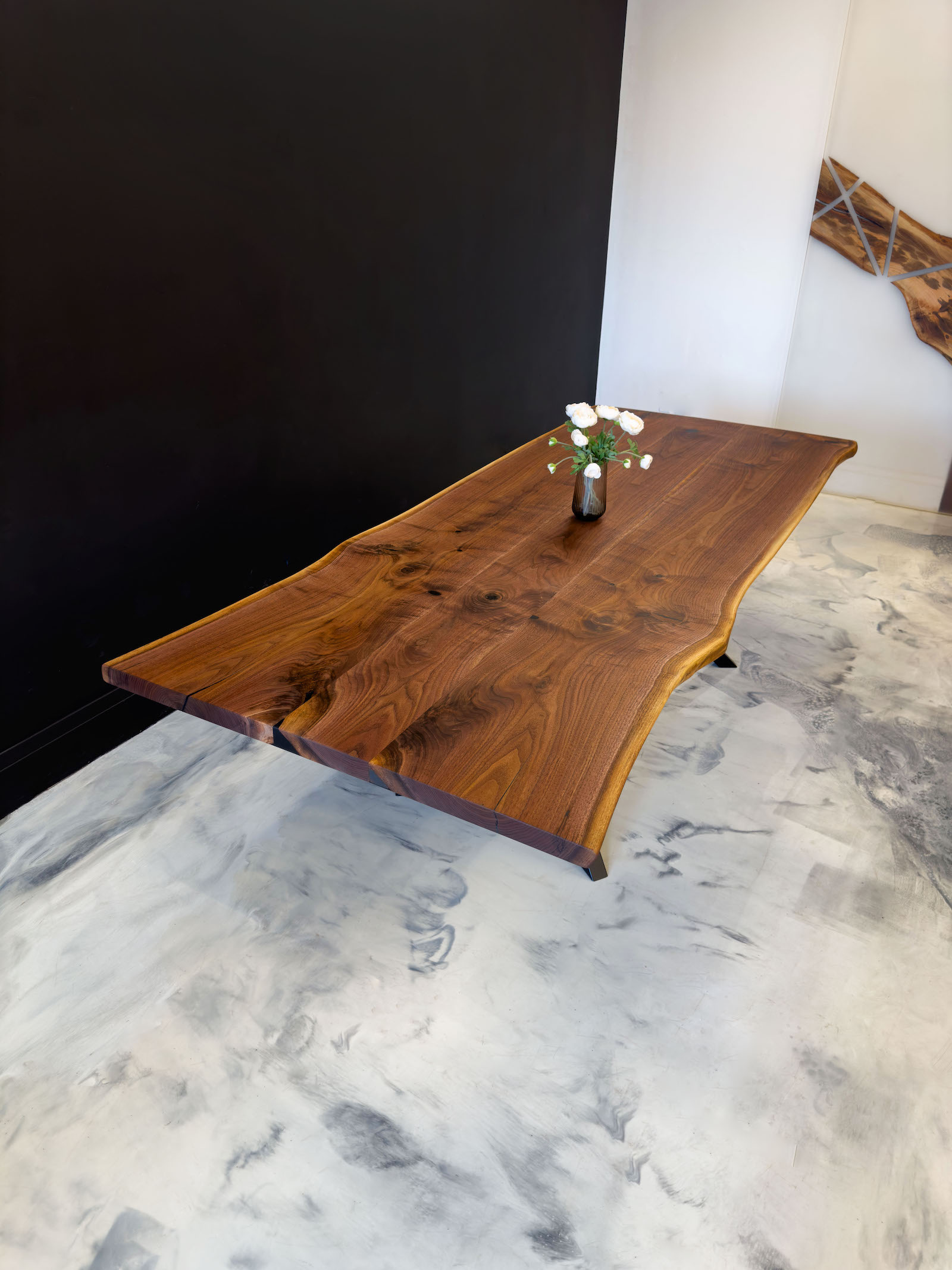 Dining Table Rustic – All Walnut Wood